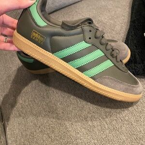 Adidas Samba women's sneakers - Chocolate Brown and Mint Green
